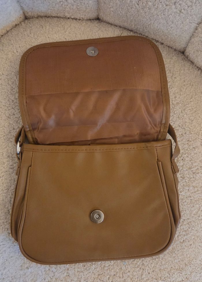 Sac bandoulière Ted Lapidus vintage patchwork cuir véritable – Neuf – Pièce rare - photo numéro 9