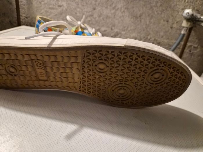 Baskets the simpsons et h&m taille 44 - photo numéro 4