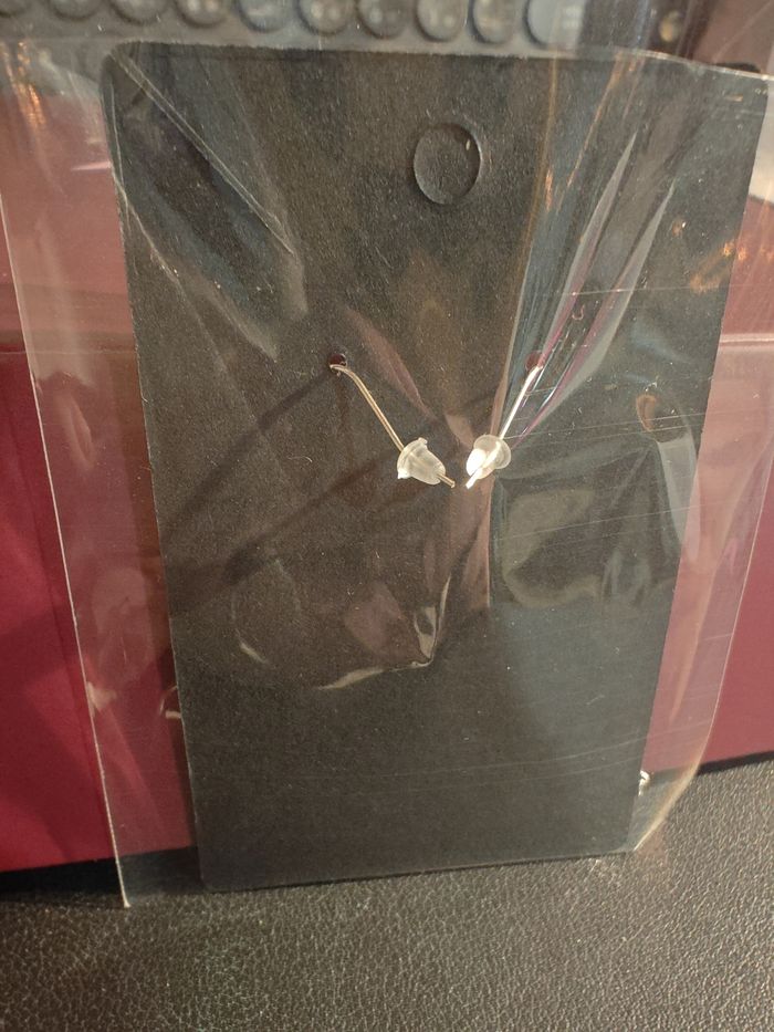 Boucles d'oreilles pendantes à chaine - photo numéro 2