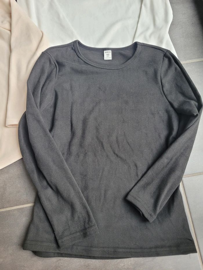 Lot t shirts neufs - photo numéro 2