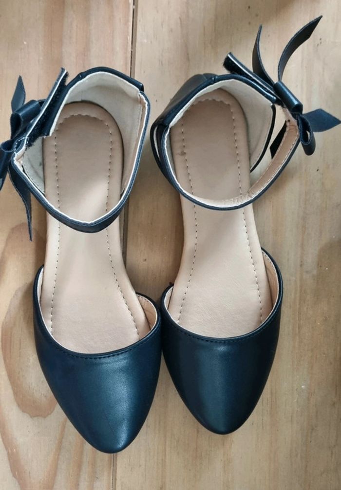 Chaussures neuves - photo numéro 2