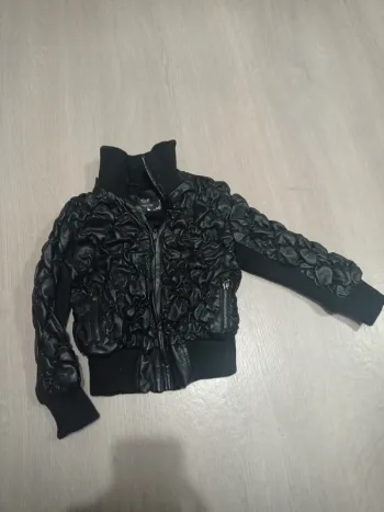 Veste en simili cuir noir pour petite fille