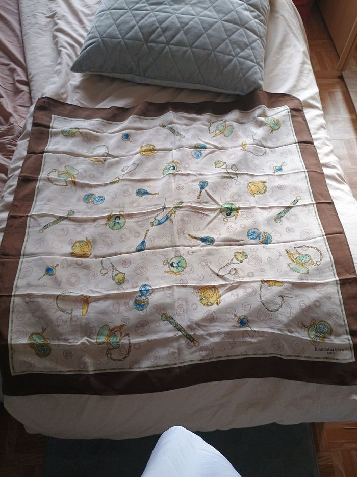 Magnifique grand foulard bianchini Ferrier - photo numéro 2