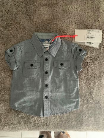 Chemise manches courtes neuf avec étiquette