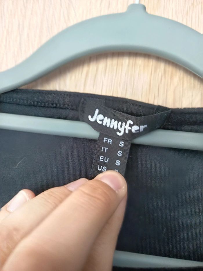 Top tee-shirt noir manches longues en velours avec un dos nus jennyfer - Taille S 36 - photo numéro 5