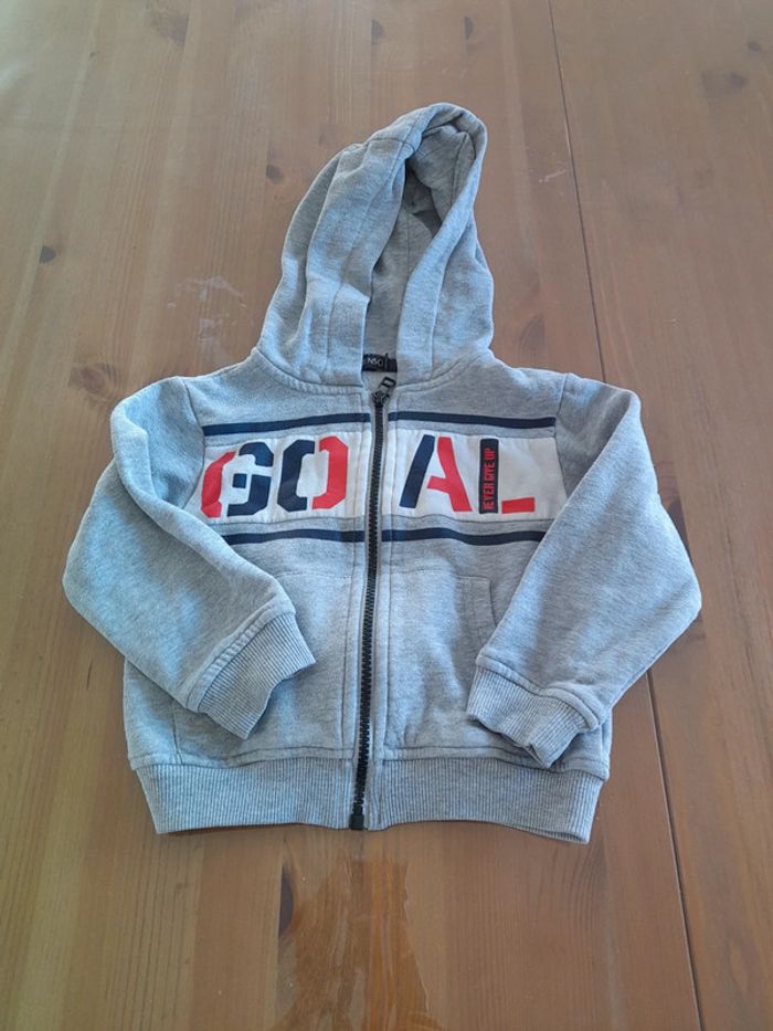 Veste à capuche