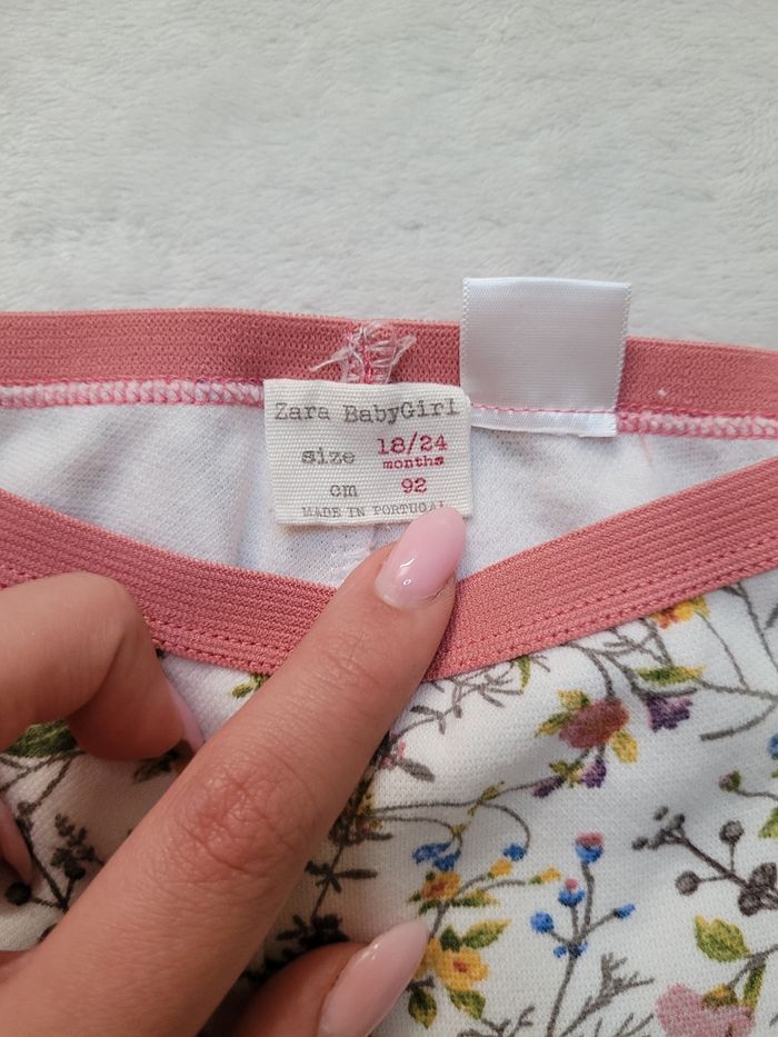 Legging Zara Très bon état (18/24 mois) - photo numéro 2