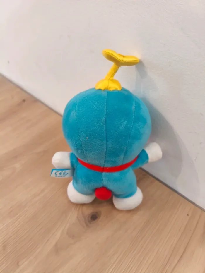 Peluche Doraemon 20 cm - photo numéro 2