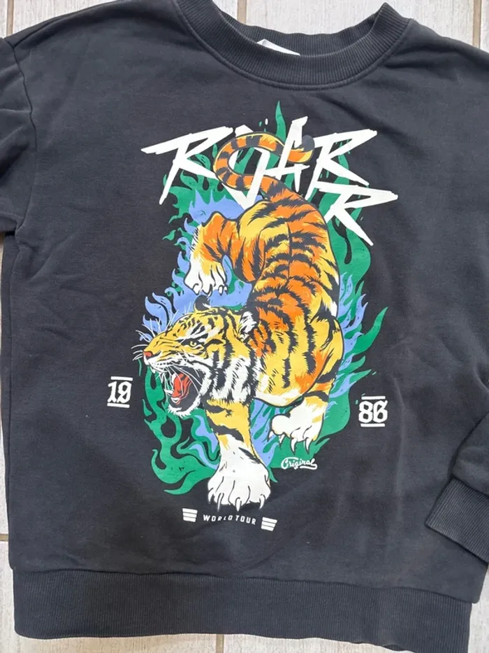 Sweat Tiger h&m - photo numéro 2