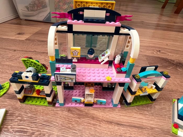 Lego friends 41338 Le club de sport - photo numéro 3