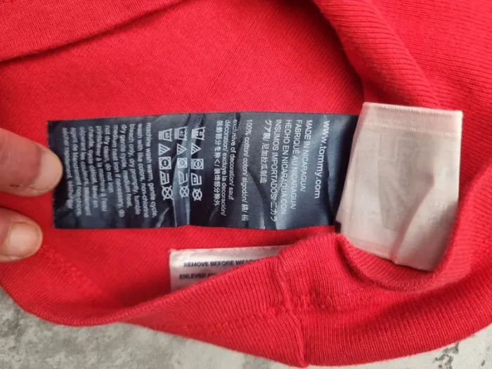 Sweat rouge Tommy Hilfiger – Taille XXS Femme (mesures en photos) - photo numéro 9