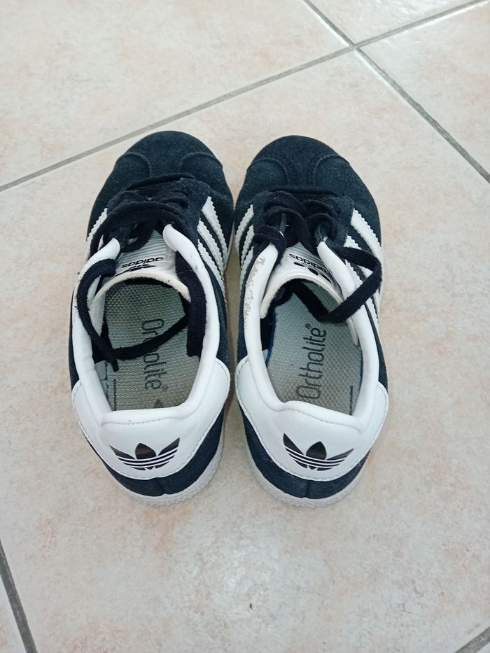 Chaussure Adidas t.30 - photo numéro 4