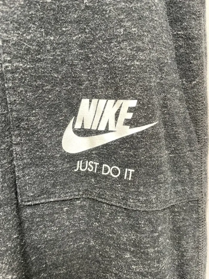 Jogging Nike Womens Size Small - photo numéro 2