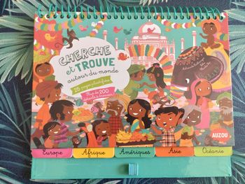 Livre jeu Cherche et trouve autour du monde
