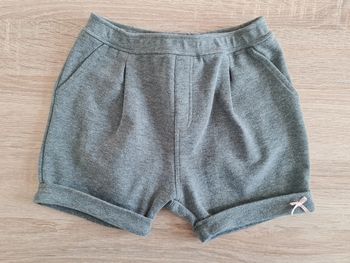 Short gris 24M