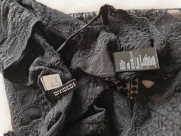 Haut en dentelle noire. H&M 36 - photo numéro 6