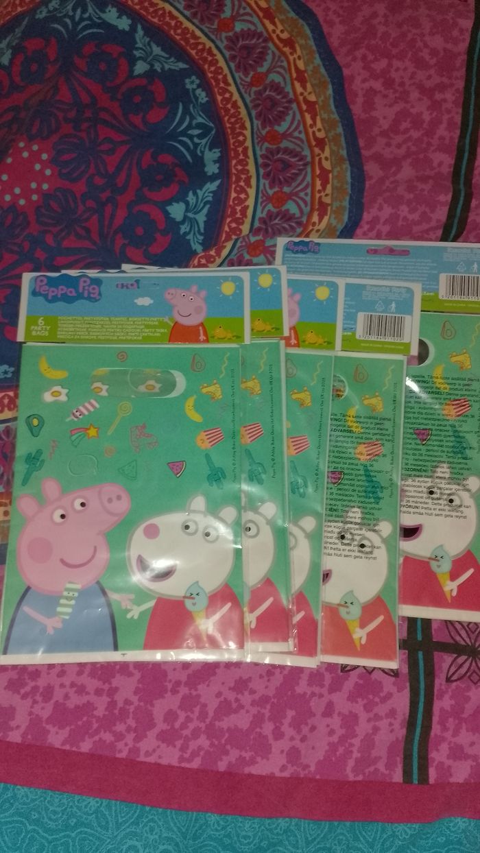 Pochettes, sachets anniversaire Peppa Pig neuve - photo numéro 1