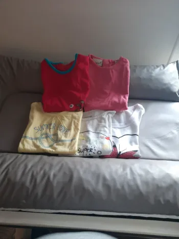 Lot 5 tee-shirt 18 mois