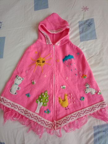 poncho rose à capuche fabriqué main 6-10ans