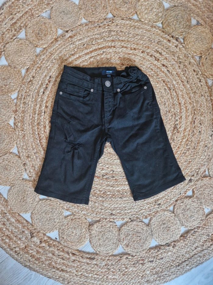 Short / bermuda en jeans destroy noir Kiabi 🌎10 ans 🌎