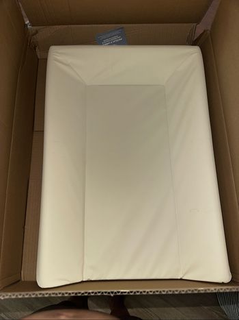 Matelas à langer mousse neuf