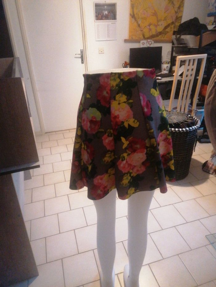 Jupe taille xs - photo numéro 2