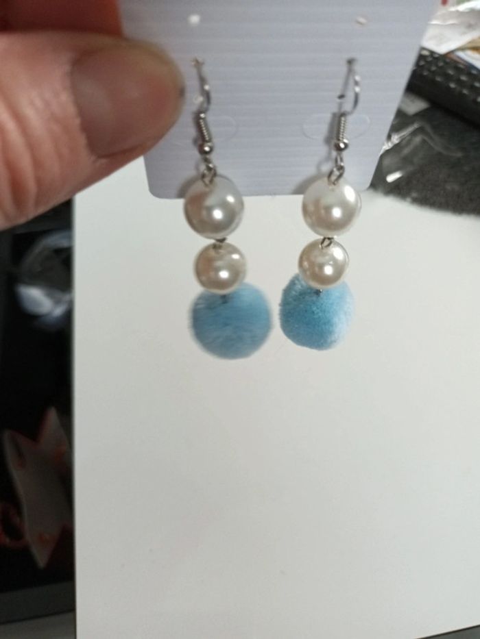 Boucle fantaisie argent et bleu - photo numéro 2