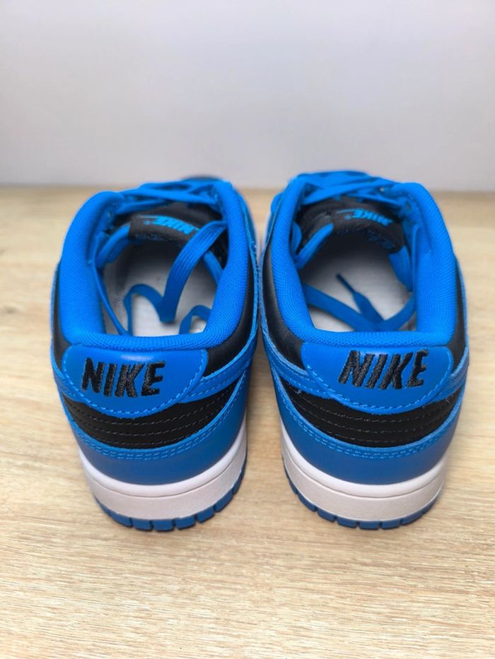 Baskets Nike dunk low cobalt blue pointure 41 neuves avec boîte - photo numéro 6