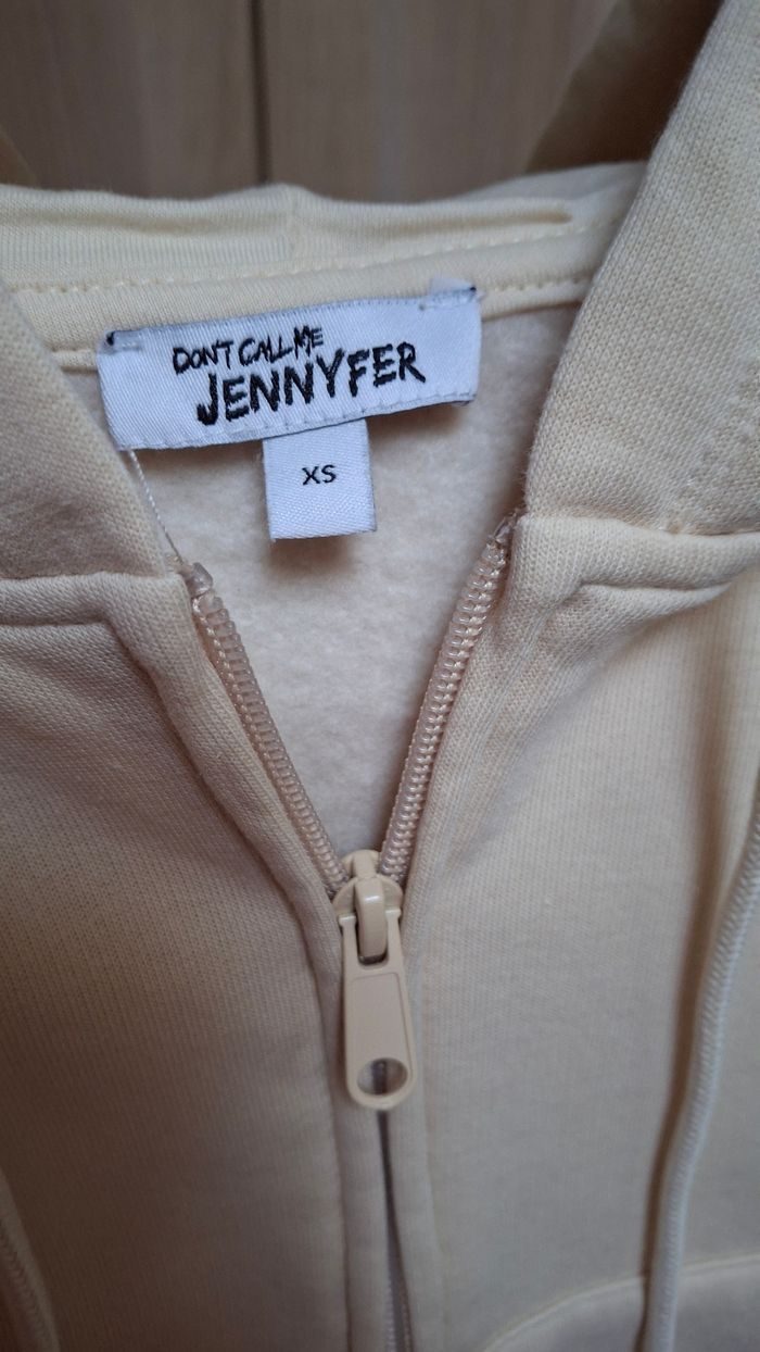 Sweat beige neuf jennifer - photo numéro 4