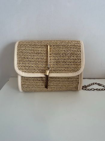 Sac bandoulière en paille beige style bohème