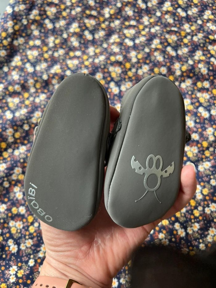 Petites chaussures obaïbi 6-12 mois grises - photo numéro 2