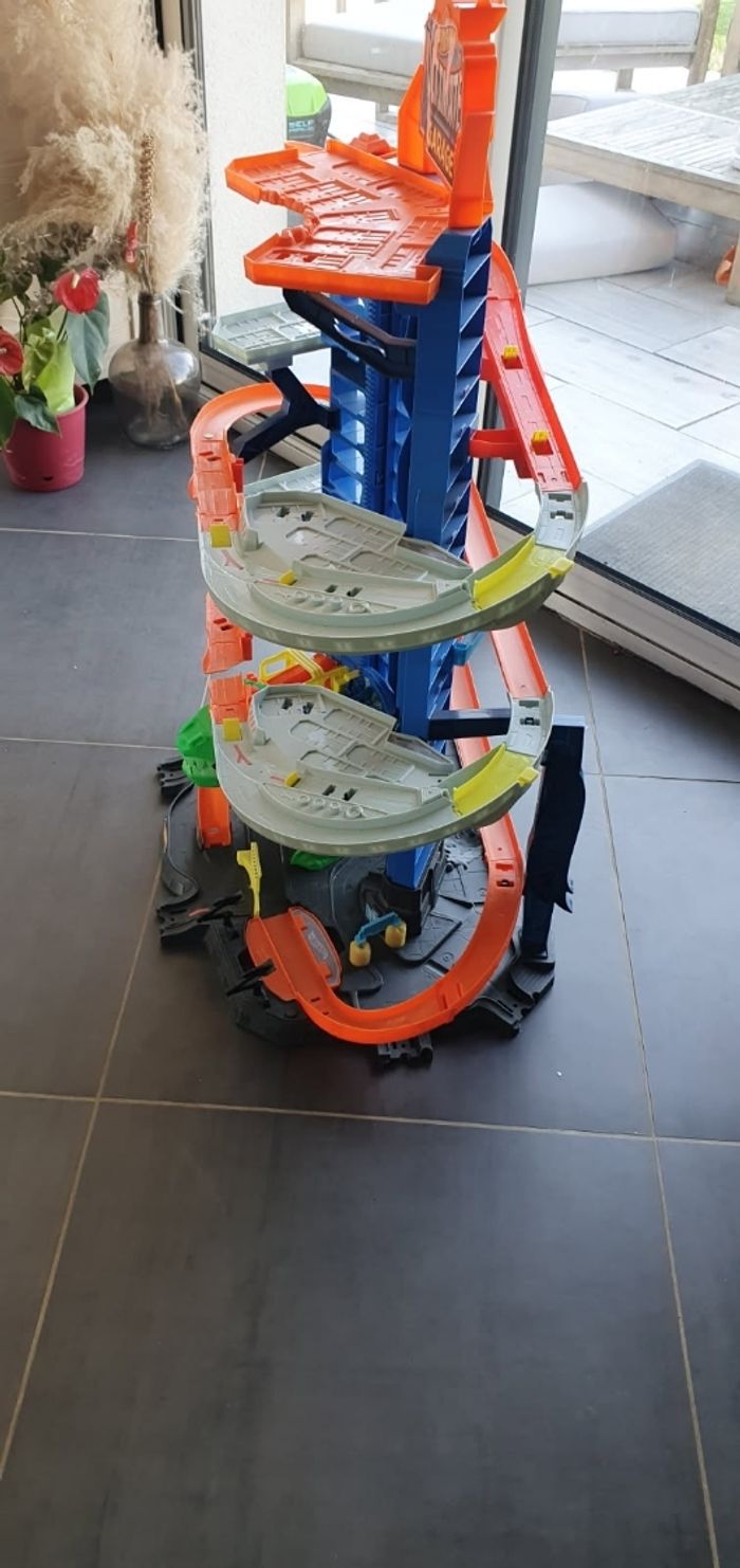 Grand circuit hot wheels - photo numéro 2