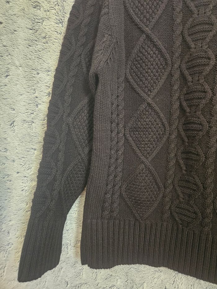 Pull en laine torsadé noir de chez Lacoste - photo numéro 3