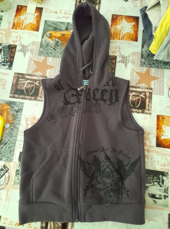gilet a capuche sans manches