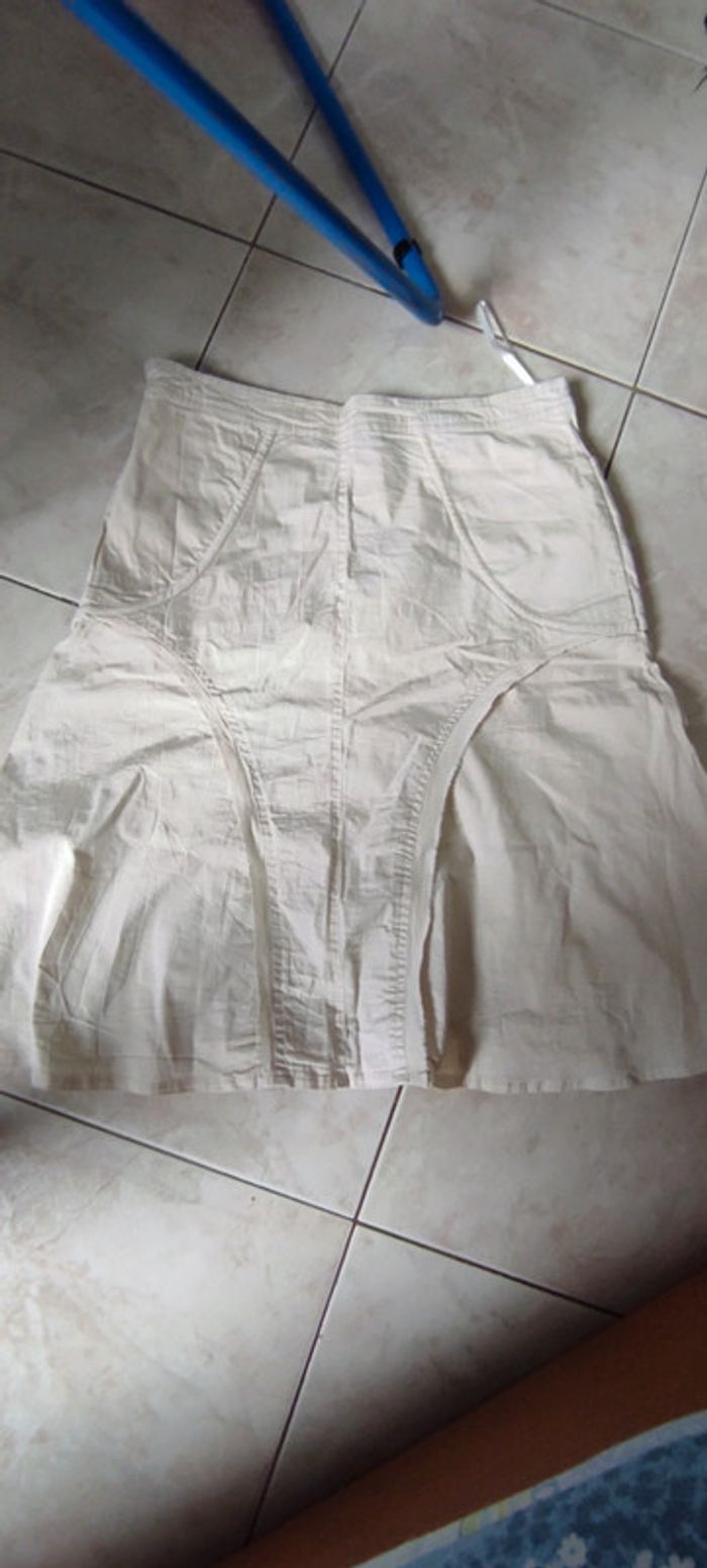 Jupe neuve - photo numéro 3