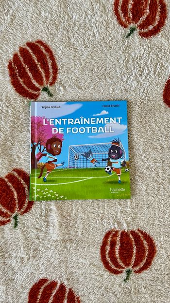 💜 Livre l’entraînement de football hachette jeunesse 💜