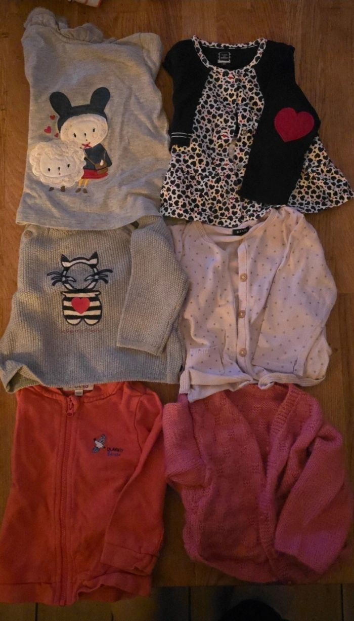 Lot de 3 gilet plus de pull plus une tunique