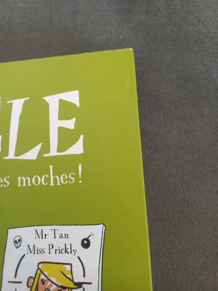 Bd mortelle adèle tome 5 - photo numéro 2