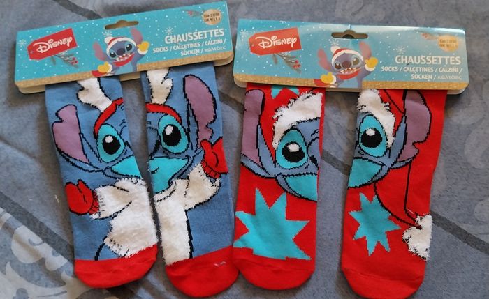 2 paires Stitch Disney.