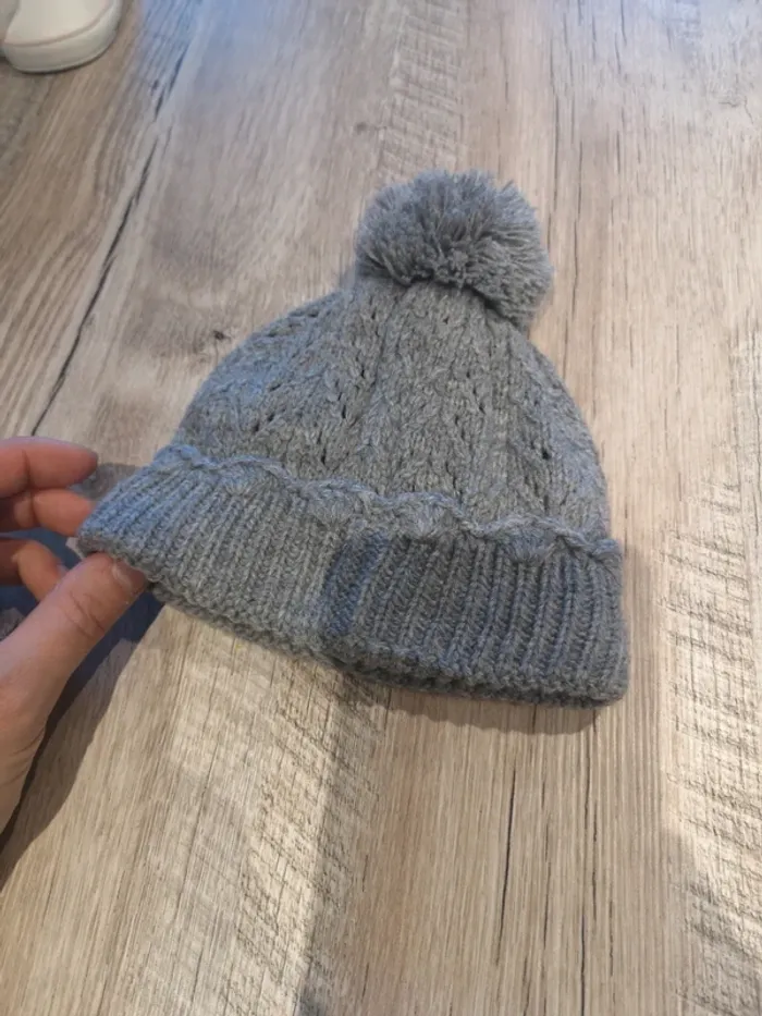 Bonnet gris en maille kiabi - photo numéro 3