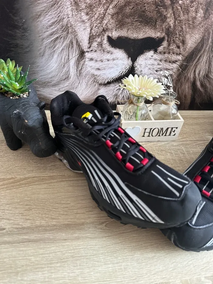 Basket Nike air Max plus - photo numéro 3
