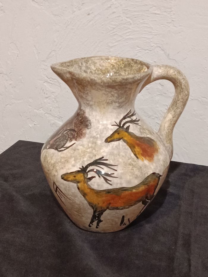 Pichet décor pariétal