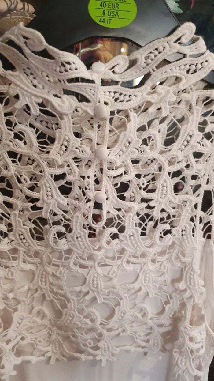 Robe blanche broderie devant et derrière taille 38-40 - photo numéro 6