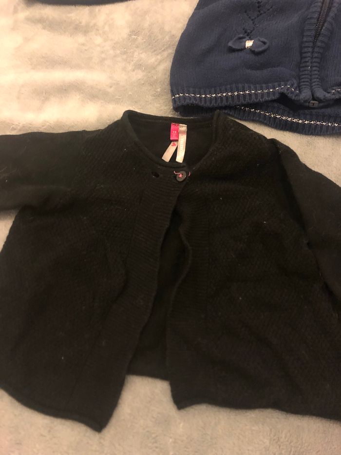 Lot de 3 Gilet / Taille 18 mois - photo numéro 3