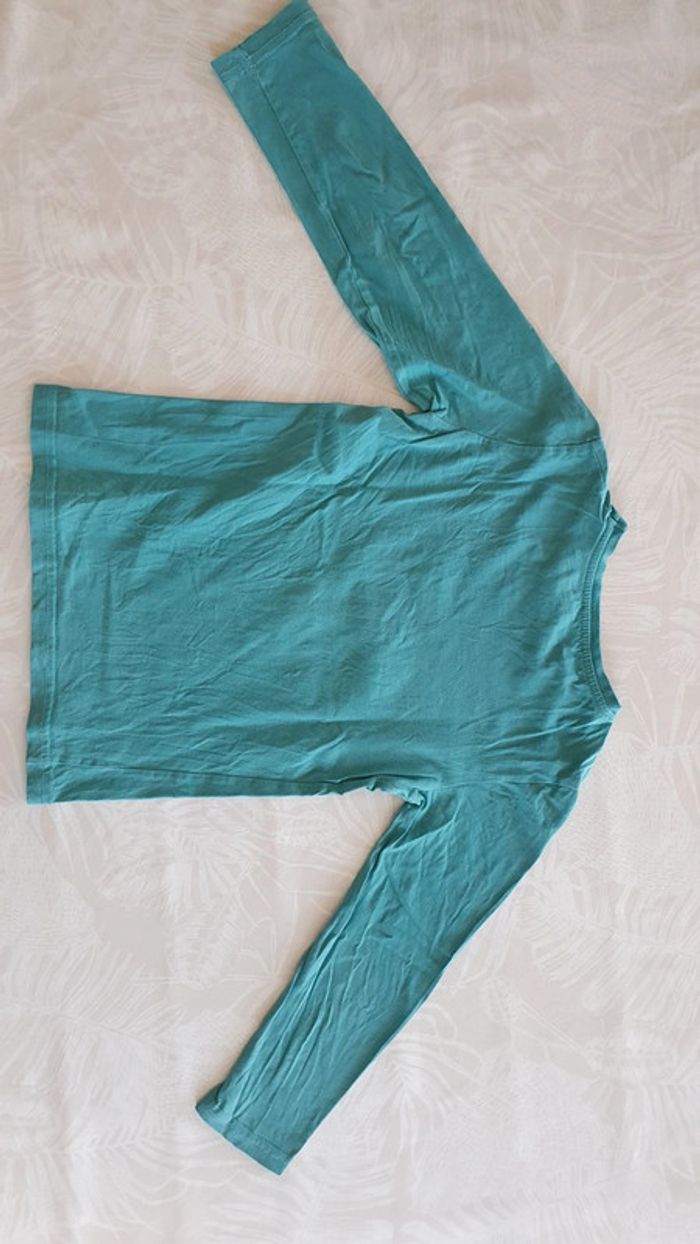 Tee-shirt à motif de dinosaure phosphorescent en taille 6 ans - photo numéro 4