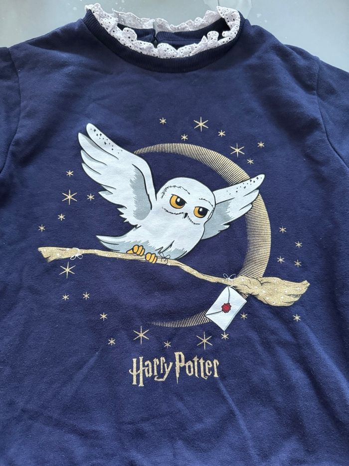 Sweat fille T 10 ans Harry Potter bleu marine dessin Edwige  Très bon état - photo numéro 4