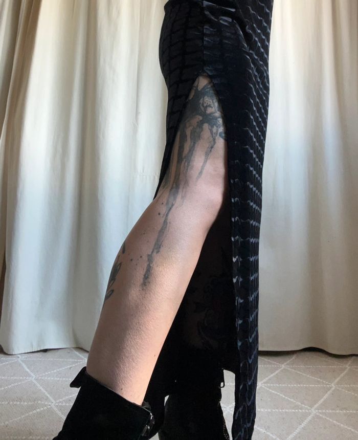 Sublime robe longue velours motifs abstraits Goth Vampire vintage made in France 90s - Taille M/L - photo numéro 2