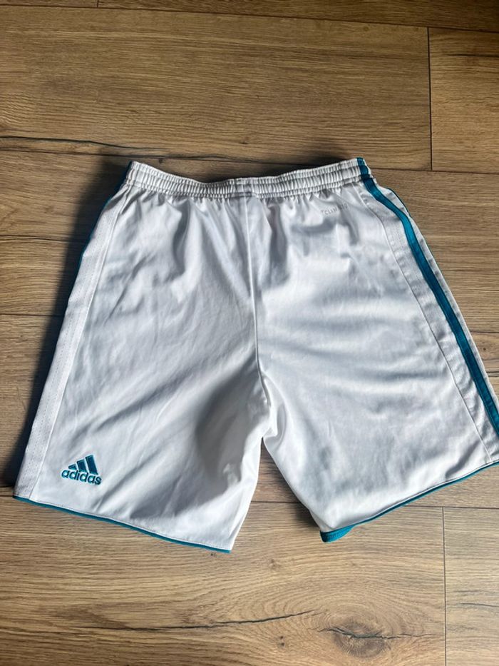 Short de sport adidas 12 ans - photo numéro 2