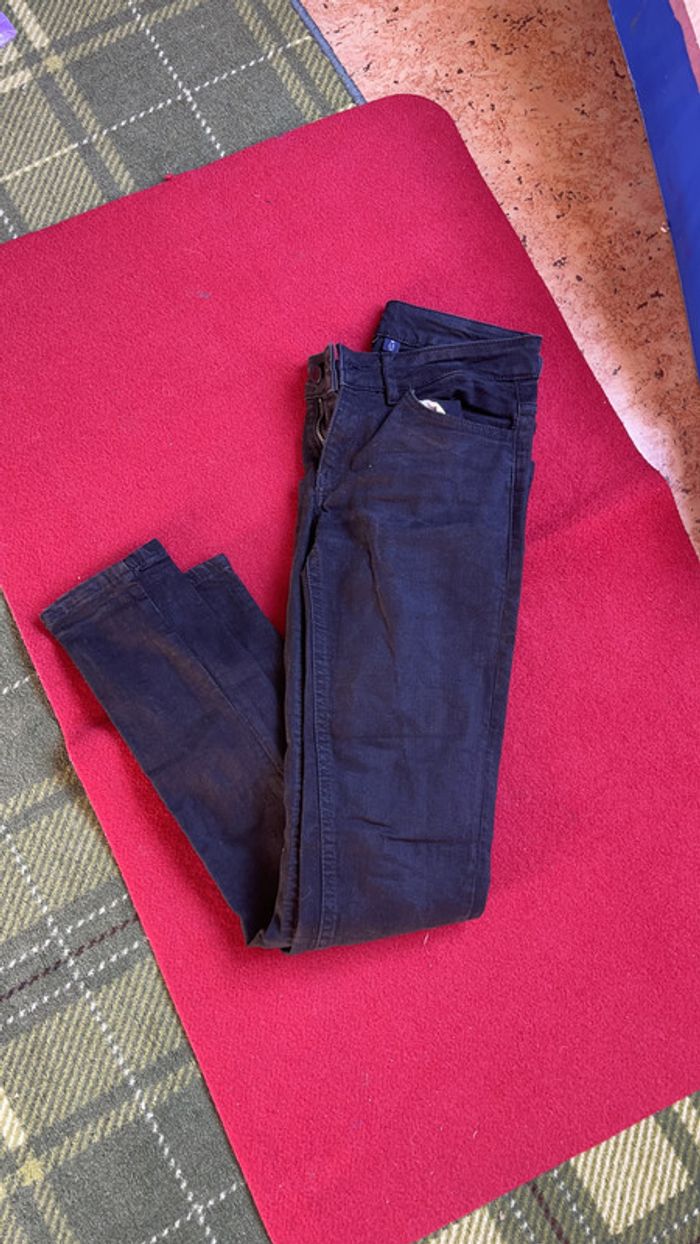 Joli jean noir taille 36 - photo numéro 4