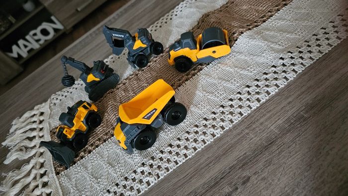 Lot de 5 véhicules chantier